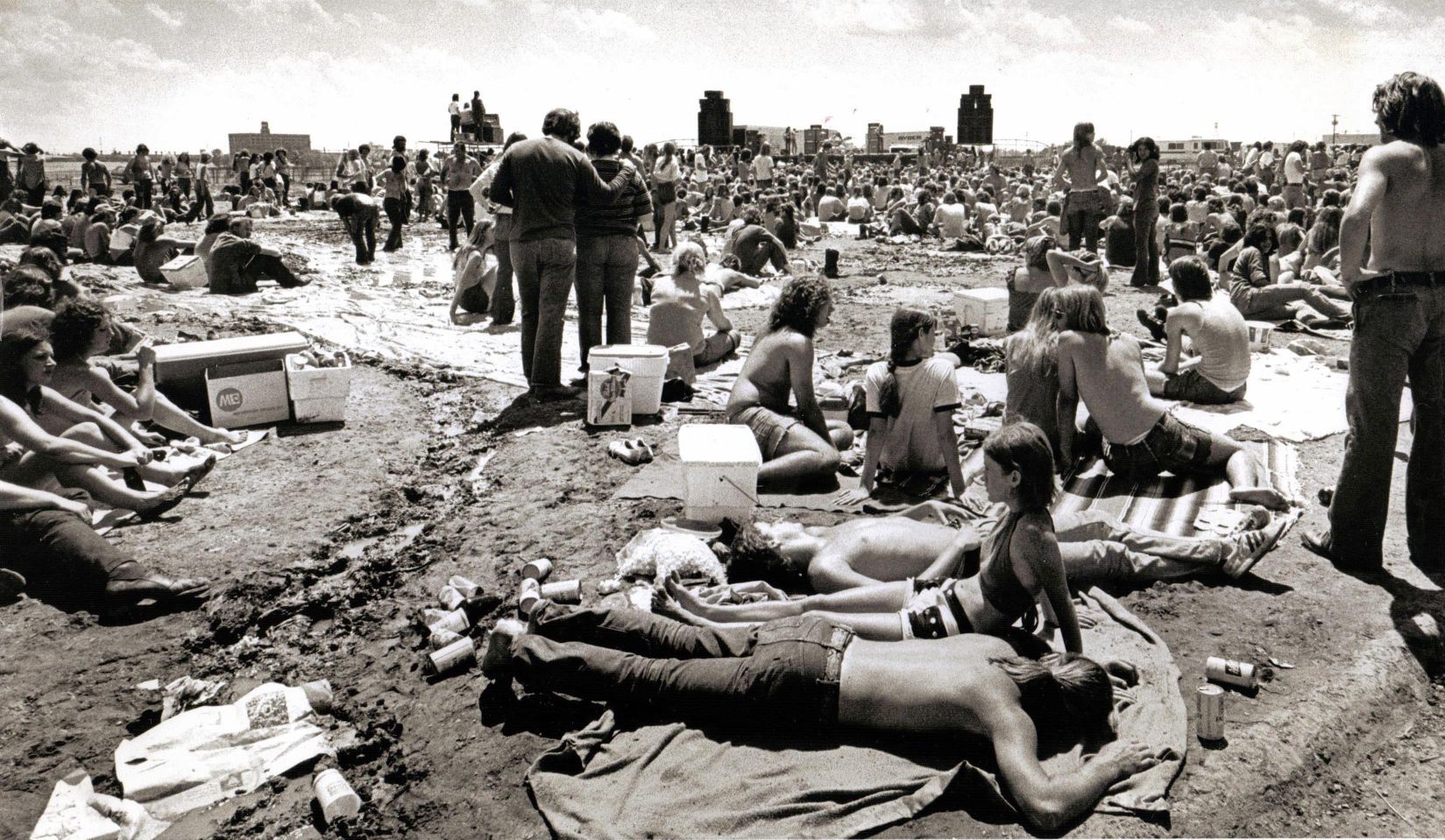 19730704 -- Davenport Levee